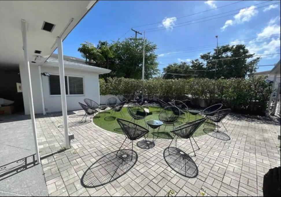Beautiful Apt 2/2 Near The Beach Miami Exterior photo